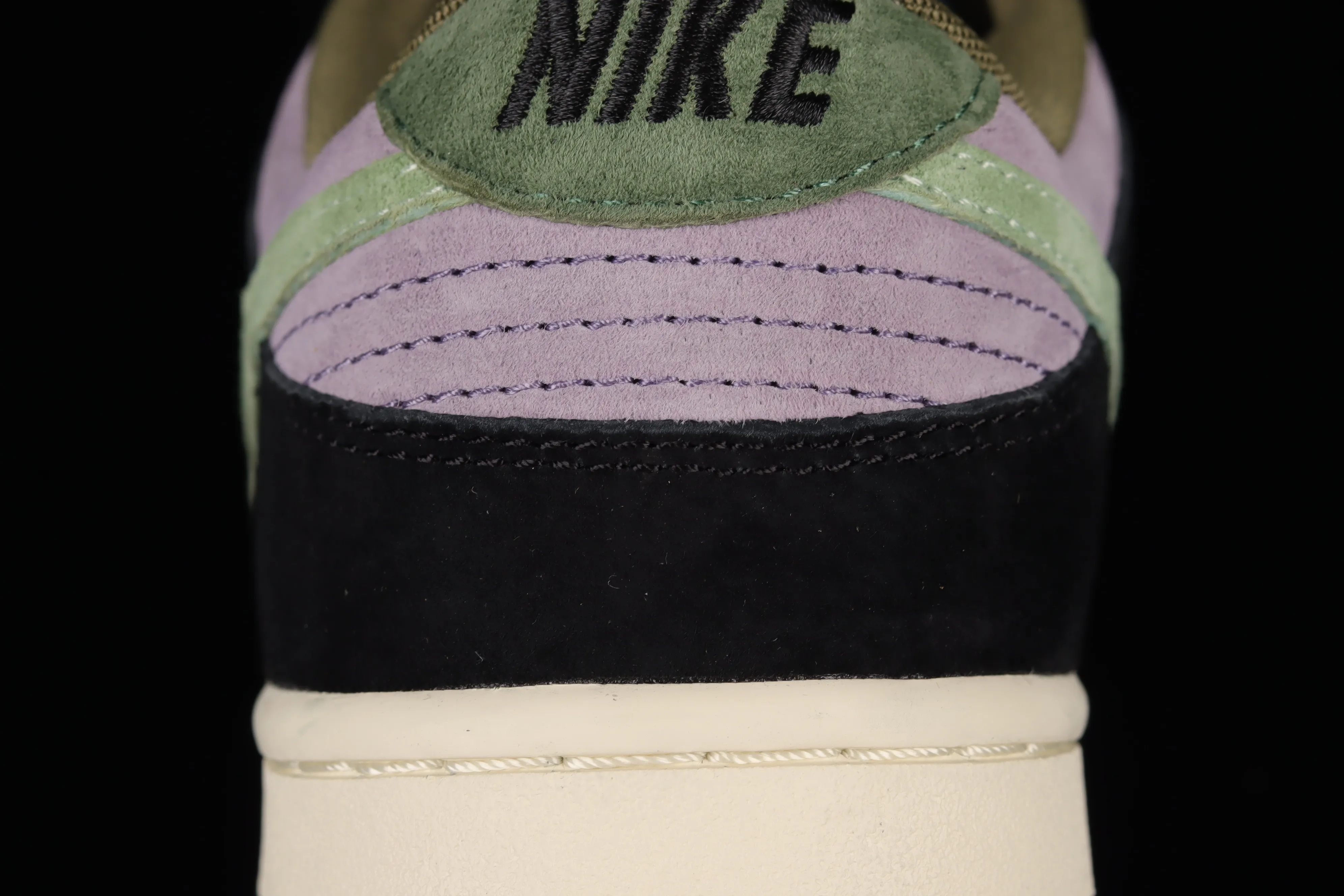 All Categories Nk SB Dunk Series Nk SB Dunk Low Low-top sneakers Otomo Katsuhiro x Nk SB Dunk Low "Steamboy OST" Otomo Katsuhiro co-branded SB low-top sports and leisure sneakers DO7412-989
